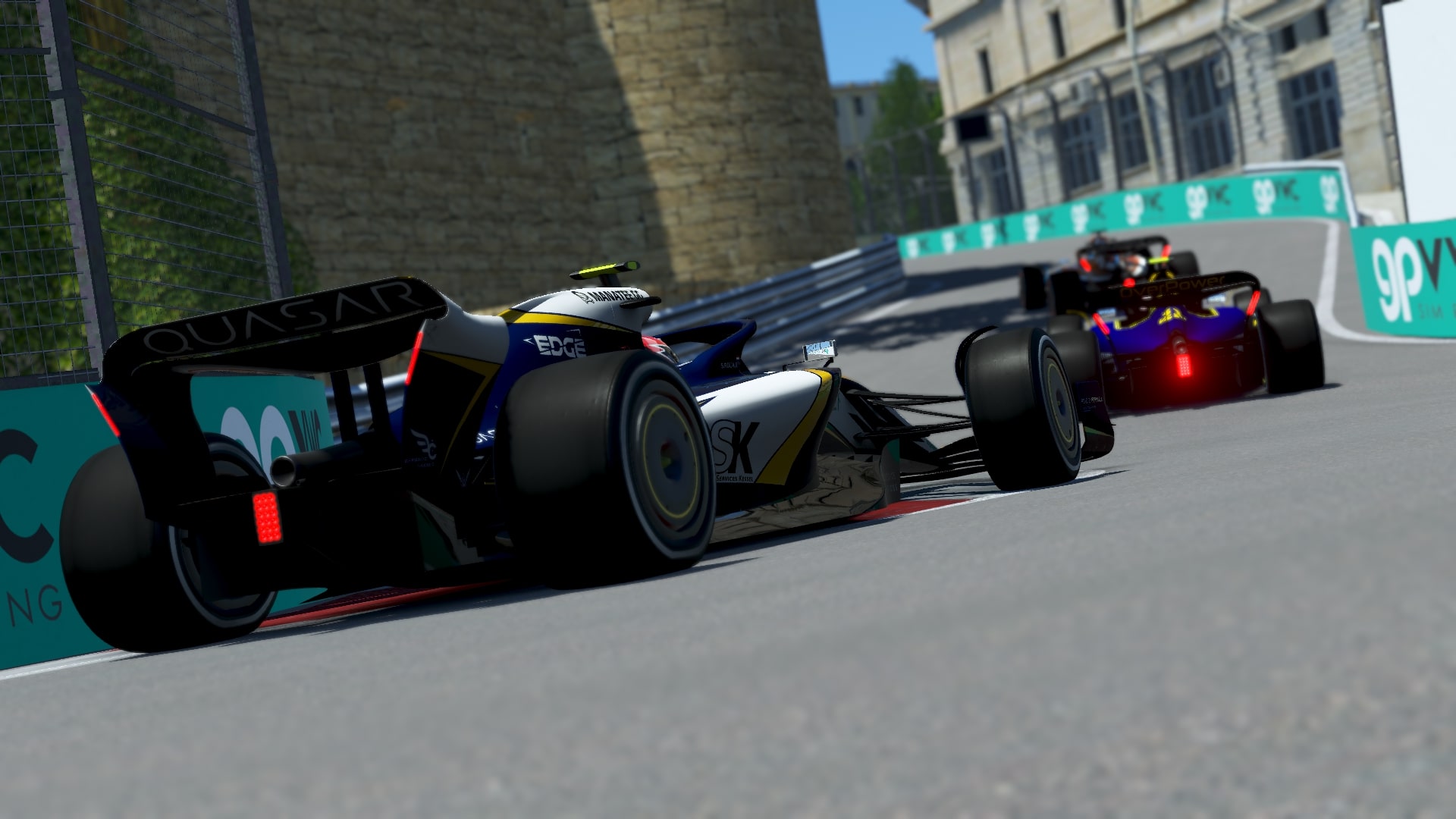 Denehan extends advantage despite losing Baku win