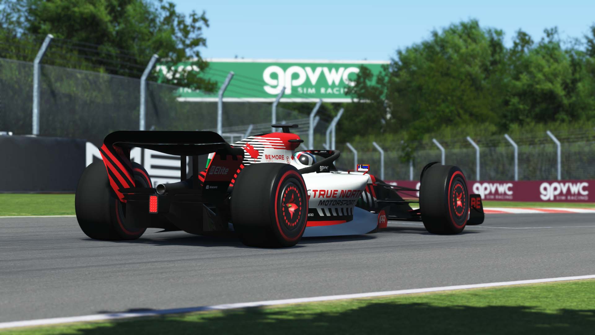 Meschede Checked, Soltero Arrives